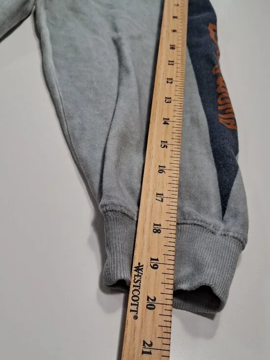 Walt Disney World Sweater Vault Collection 50 - Picture 6 of 7